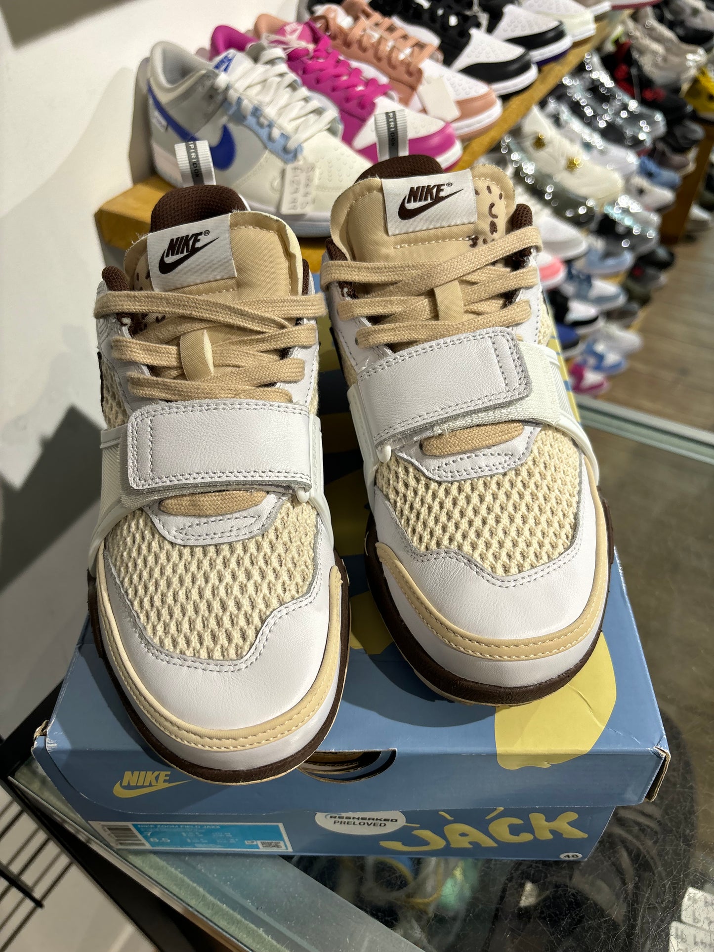 Travis Scott Zoom Field Jaxx UK 6