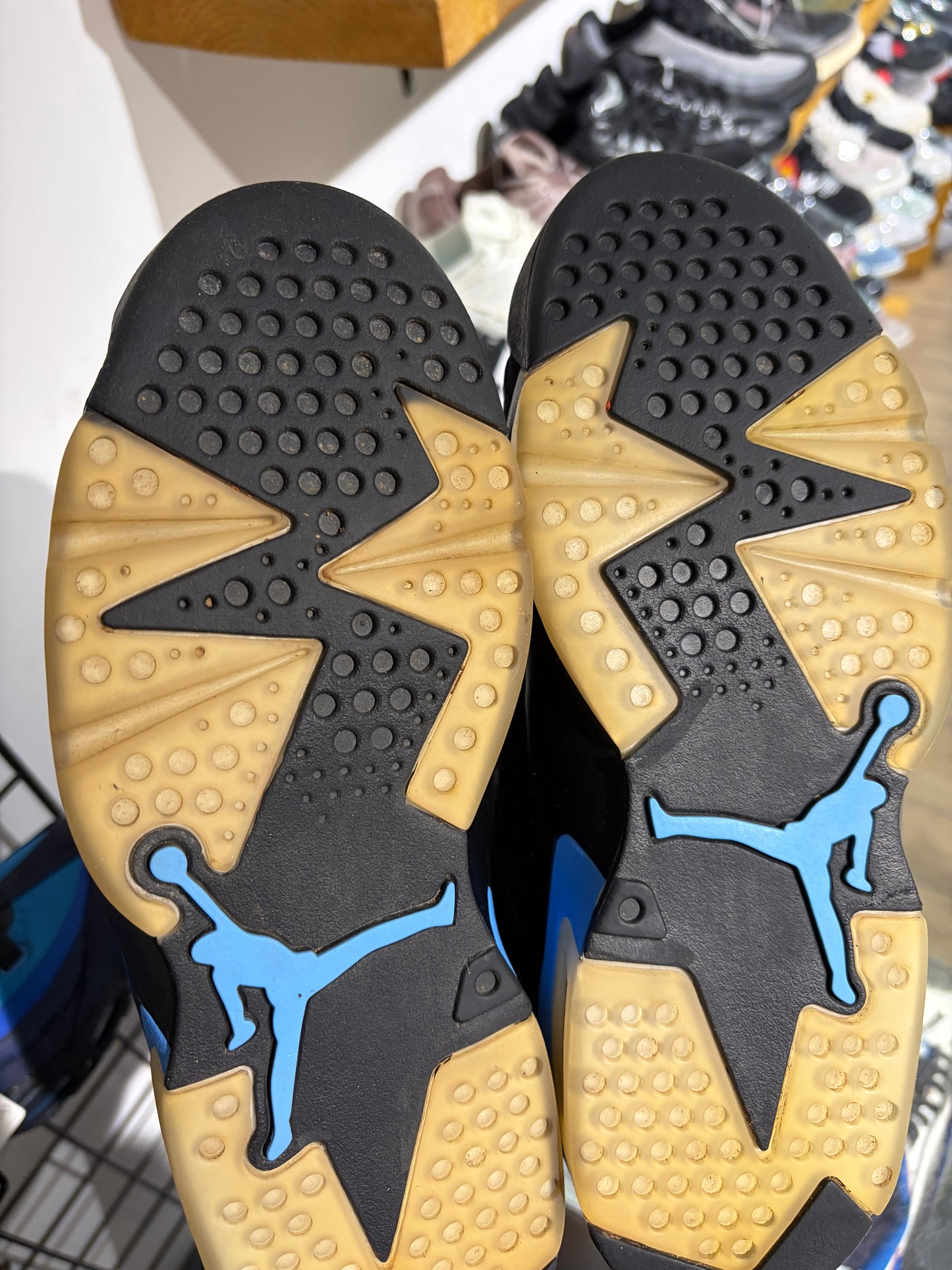Jordan 6 UNC UK 8