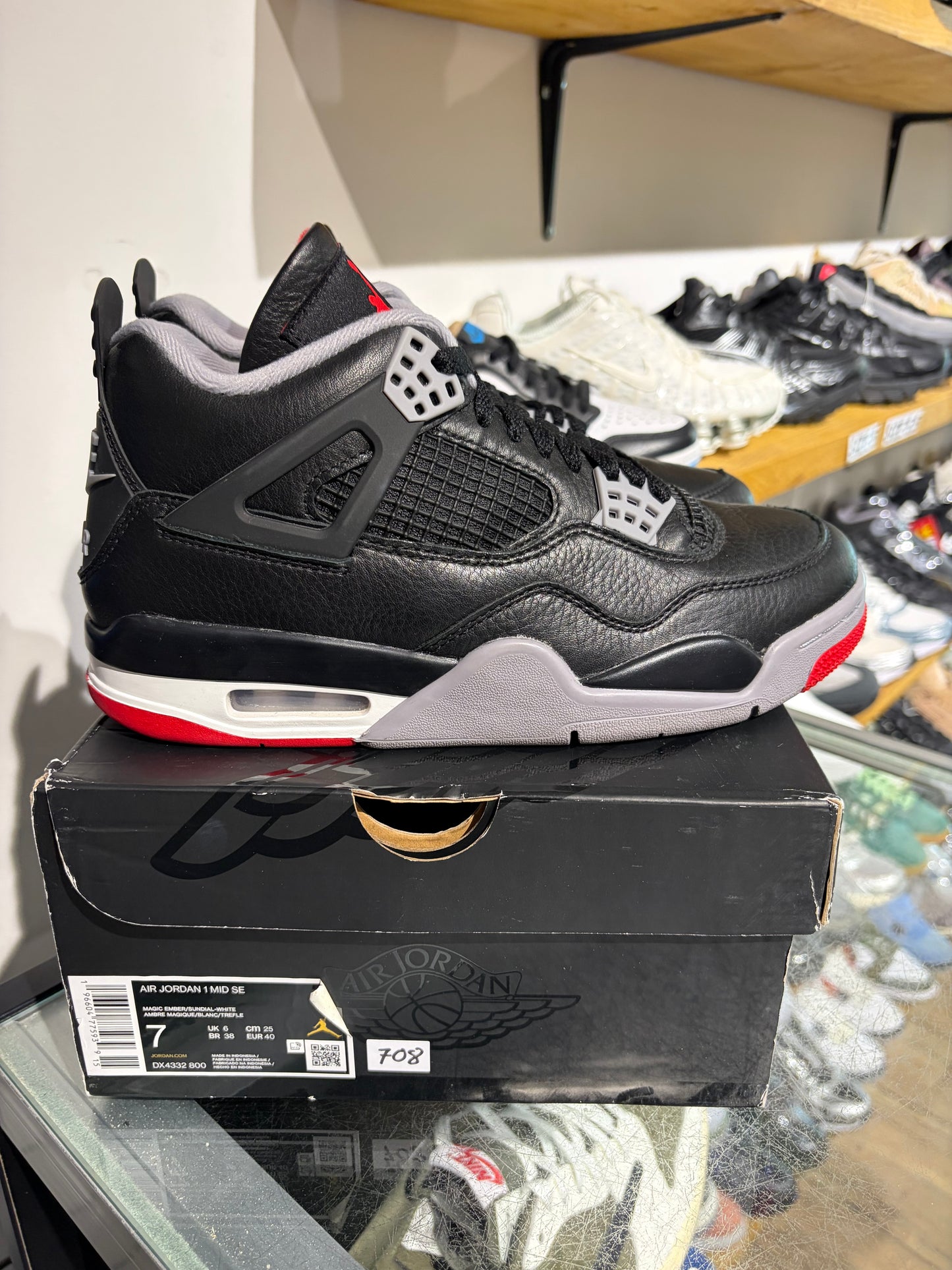 Jordan 4 Bred UK 6