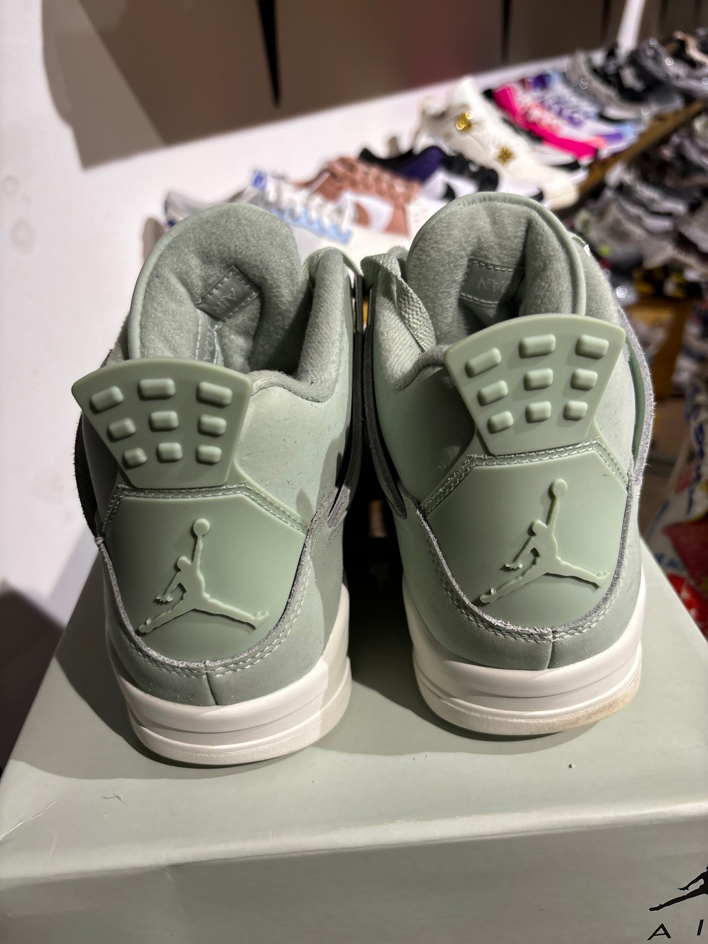 Air Jordan 4 Retro Seafoam Sail (W)