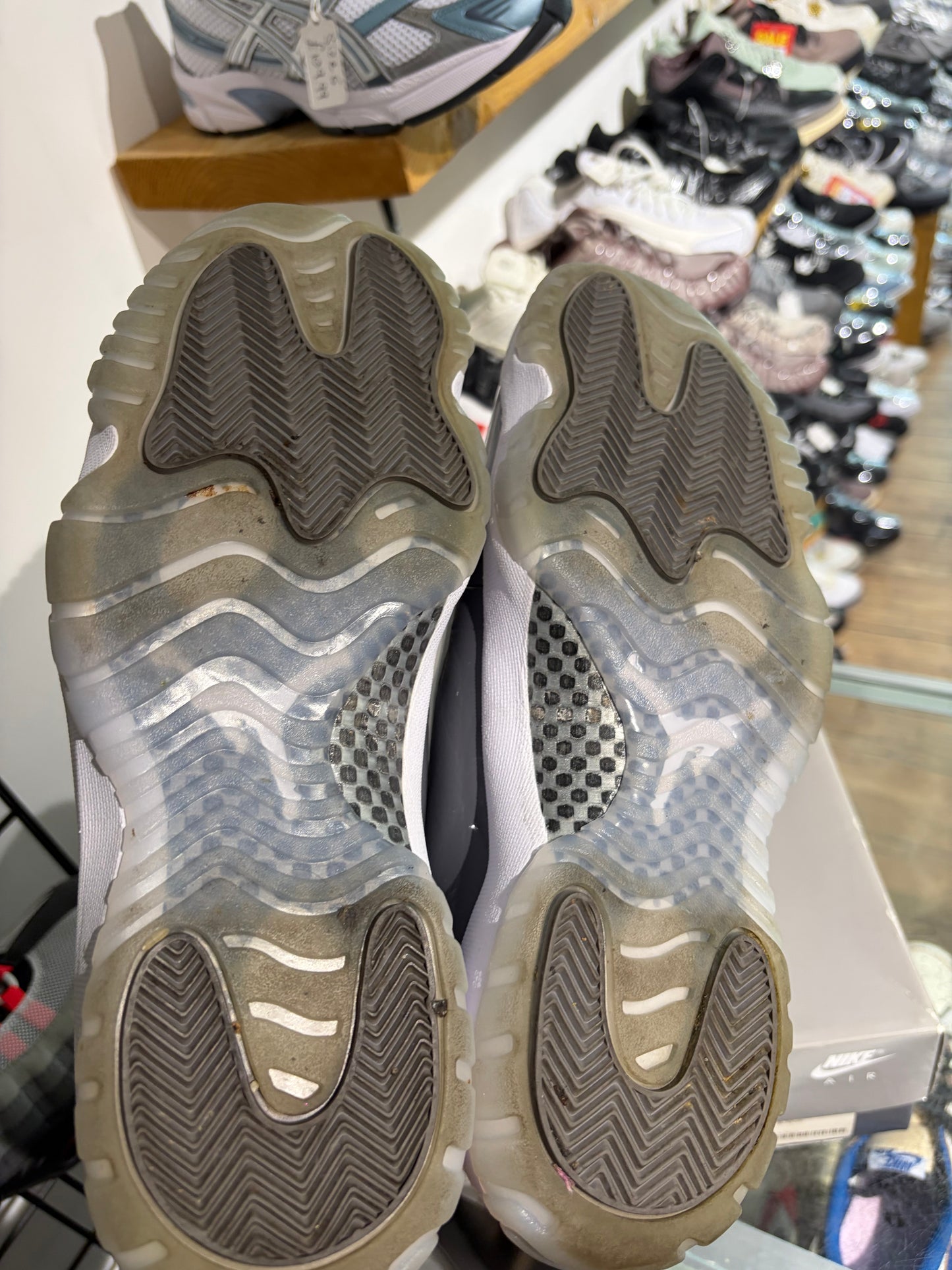 Jordan 11 Cool Grey UK 9.5 #134