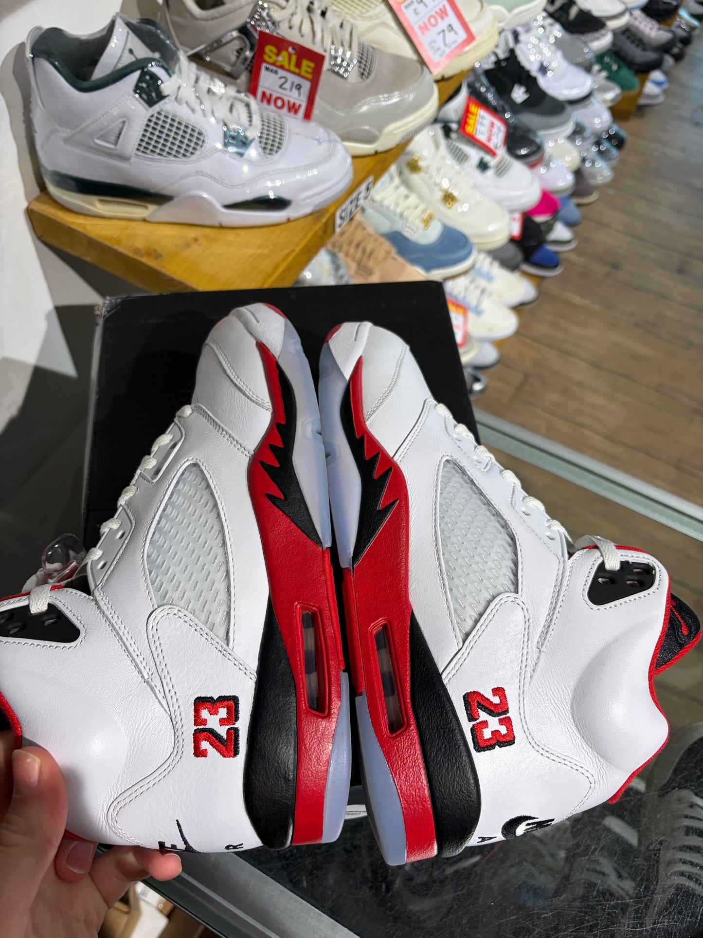 Air Jordan 5 Retro Fire Red Black Tongue UK 9