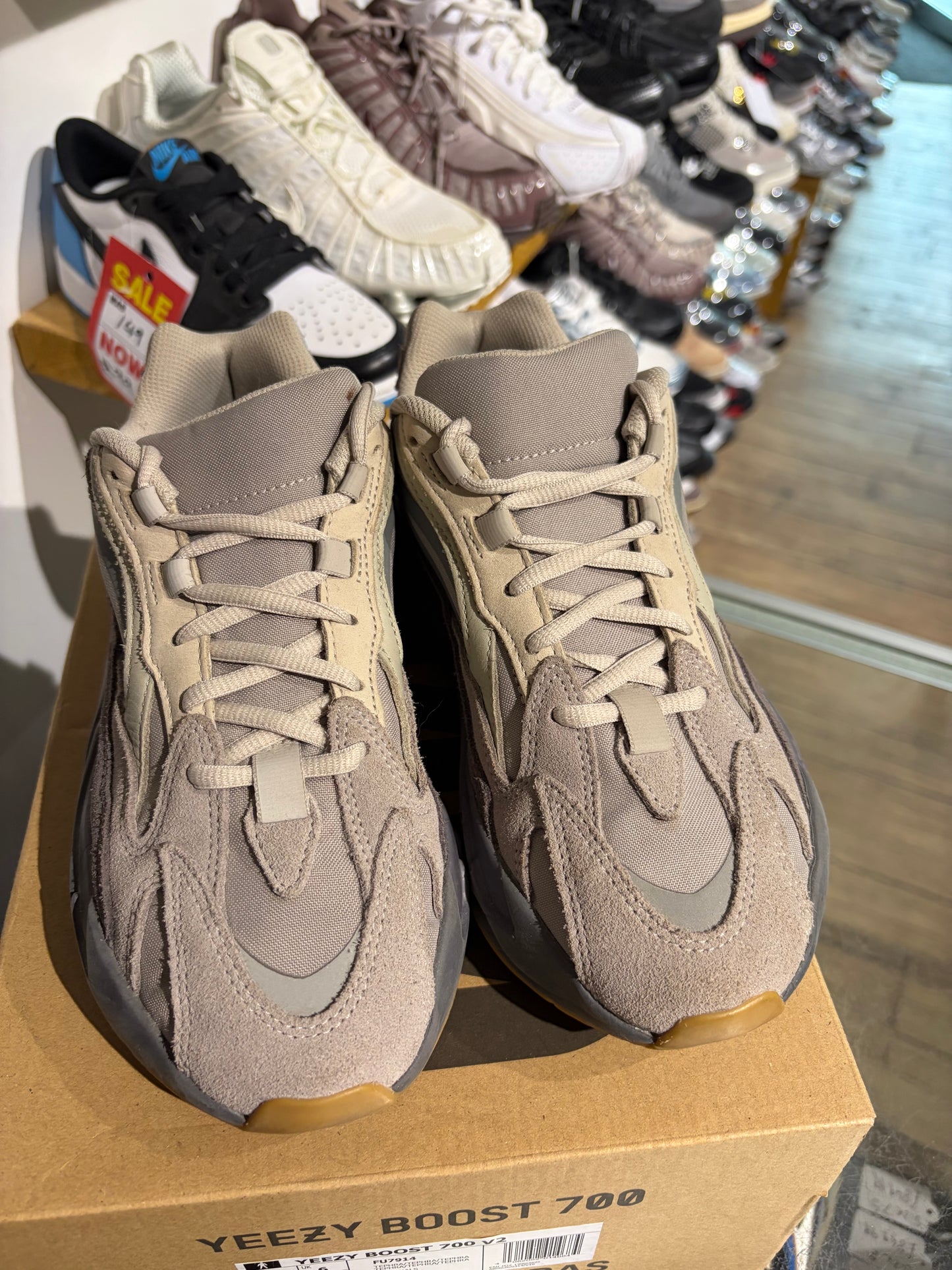 YZY Tephra UK 6