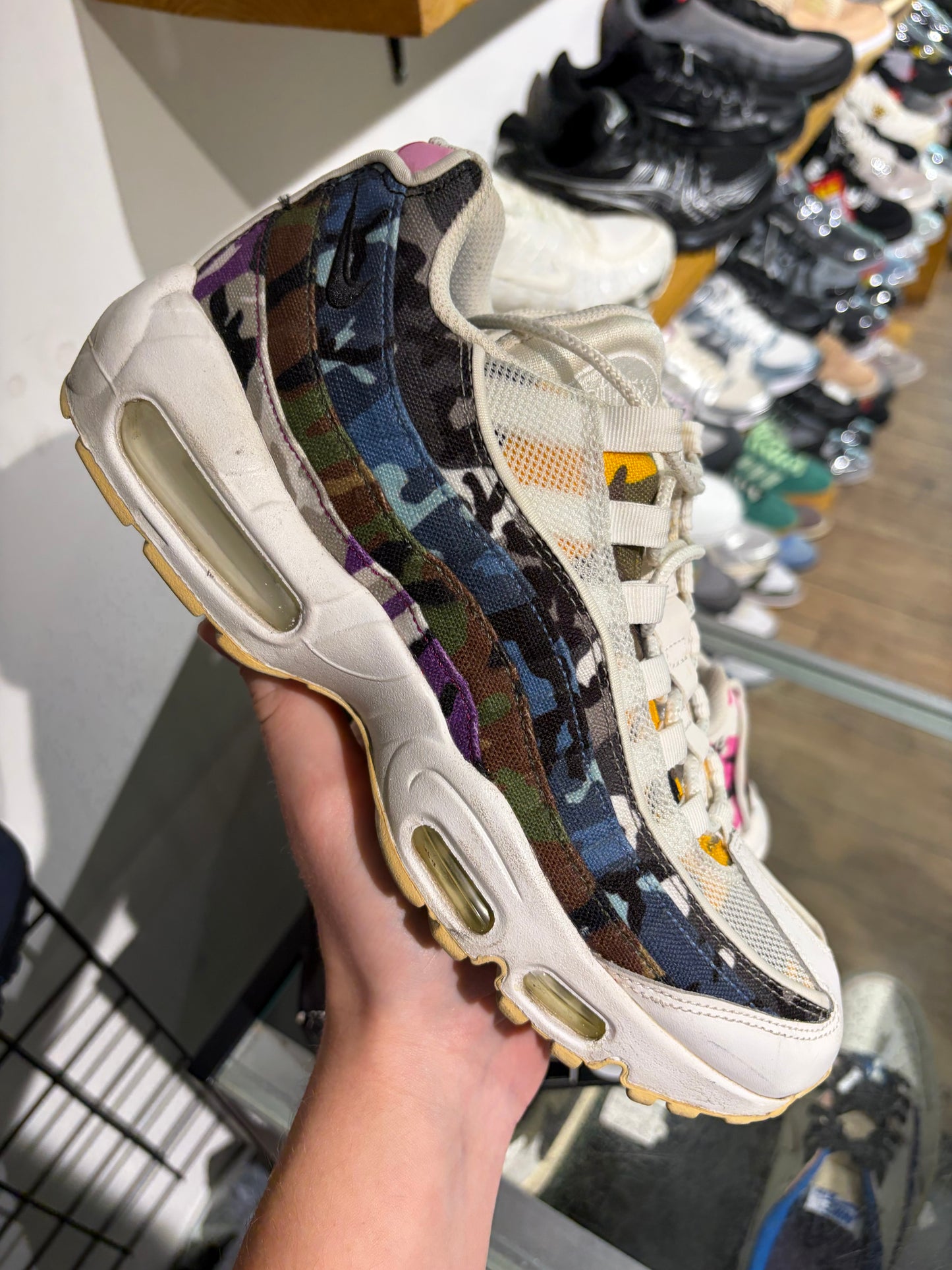 AM95 ERDL Party White UK 7.5