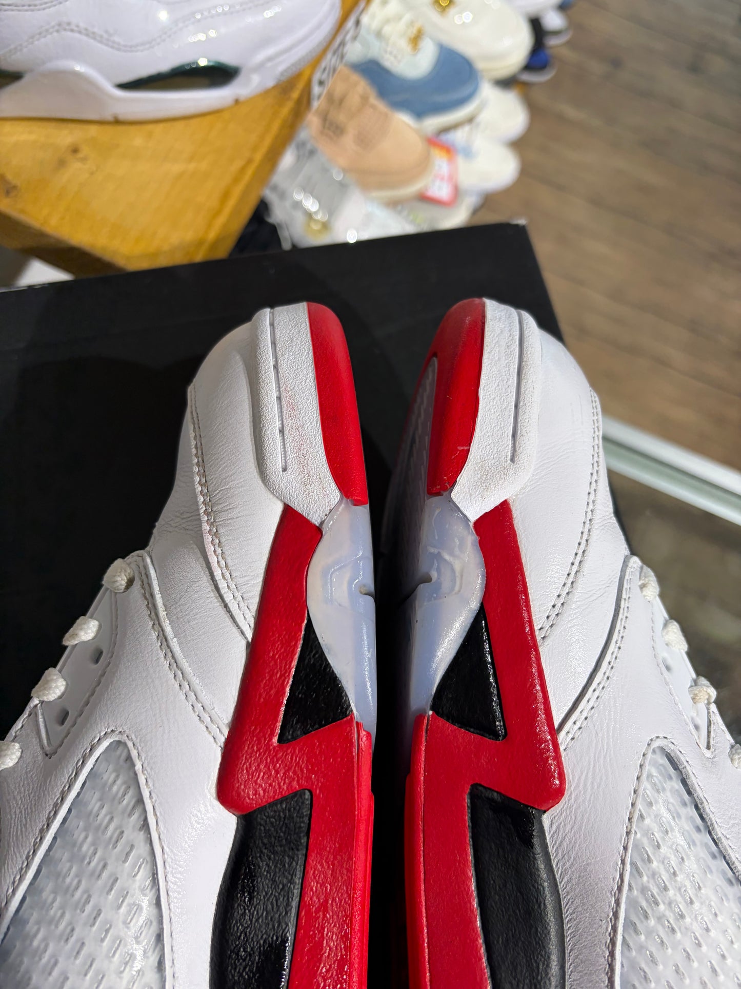 Air Jordan 5 Retro Fire Red Black Tongue UK 9