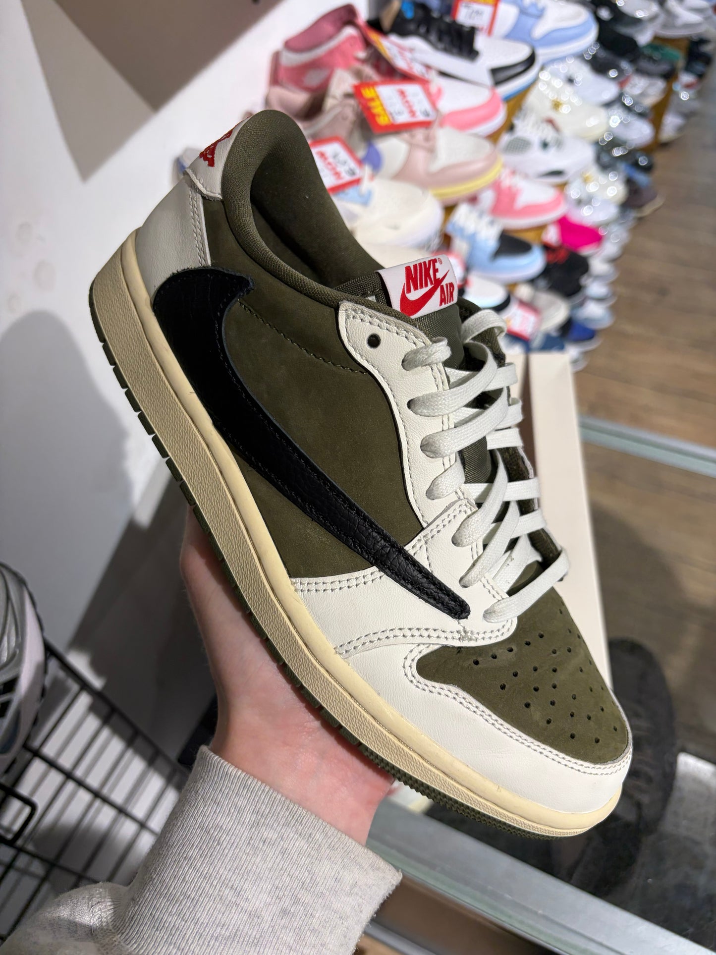 Air Jordan 1 Low Travis Scott Medium Olive UK 7