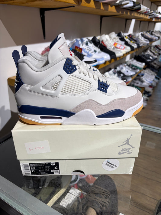 Jordan 4 Navy SB UK 8.5