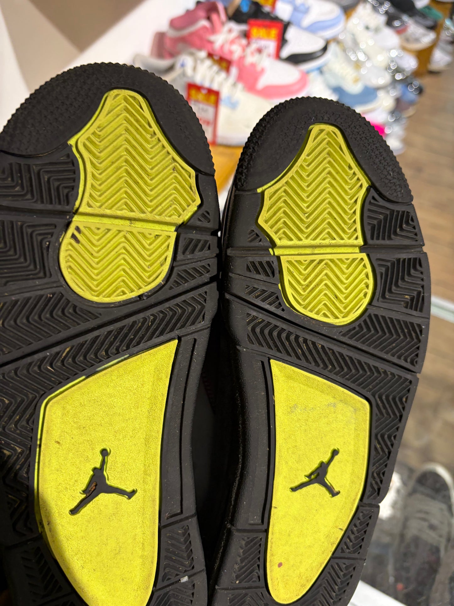 Air Jordan 4 Neon UK 7