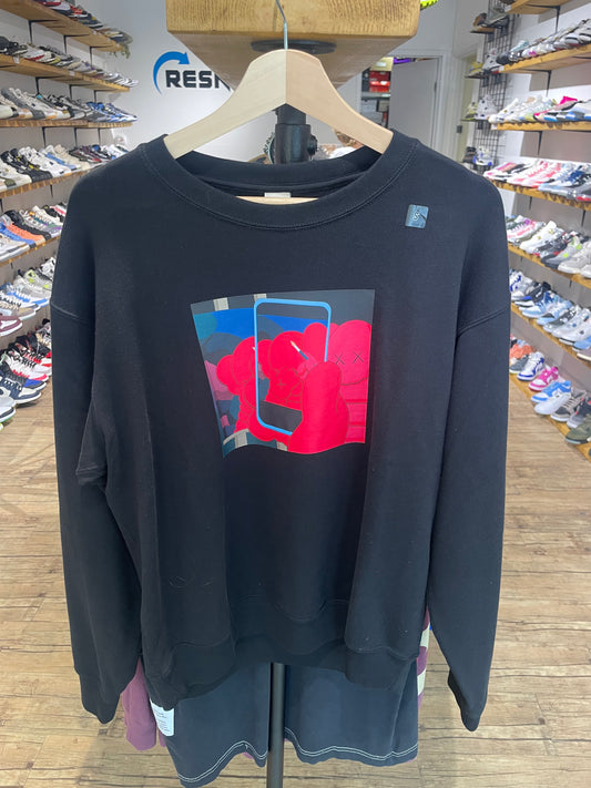 Uniqlo KAWS Tee (S)