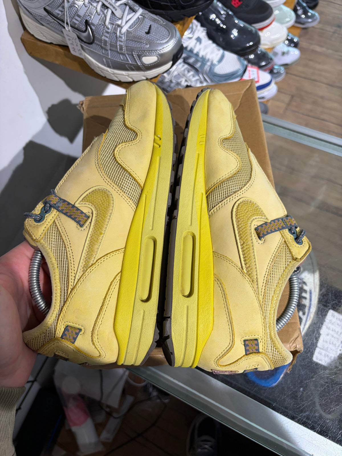 Nike AM1 Travis Scott Saturn Gold UK 8.5 #391
