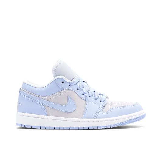 AIR JORDAN 1 LOW FOOTBALL GREY ALUMINIUM (W)